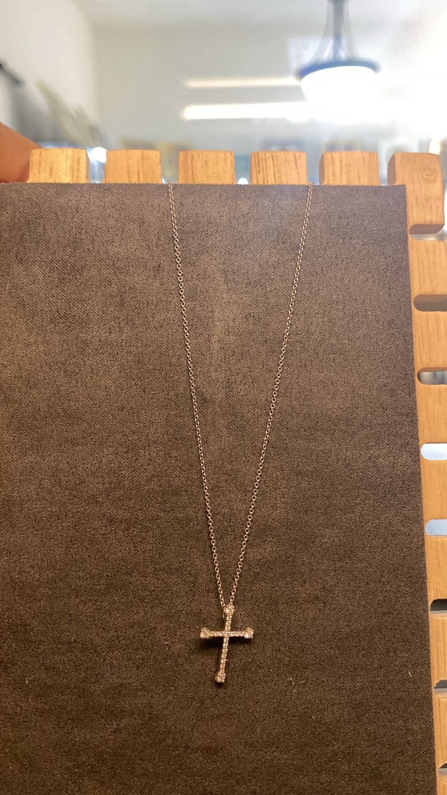 Zeghani Cross w diamonds