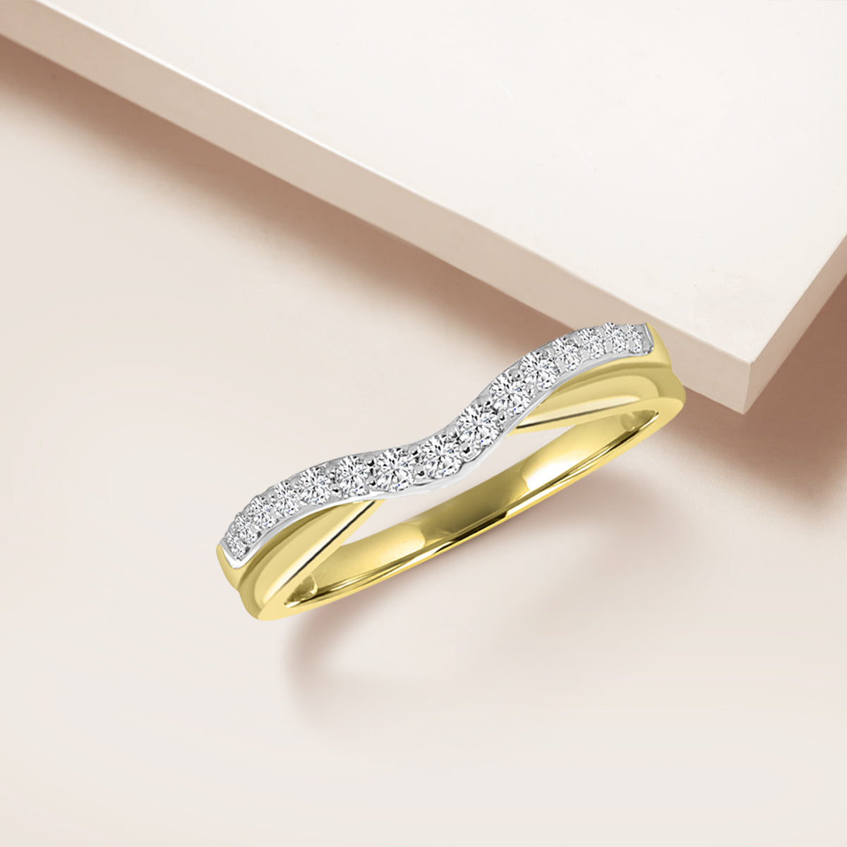 14KY 0.10 Ctw Contour Shadow Diamond Band